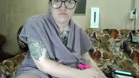 Bye everyone i cant see any reason to stay here wish u luck online show from June 29, 2026, 9:15 am
