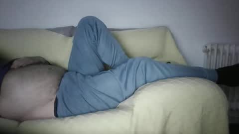 jesuslove27 online show from February 26, 2026, 8:52 pm