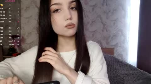 I am Gina ntmu Lets hit 10 Thumbs Up together online show from April 29, 2026, 7:56 am