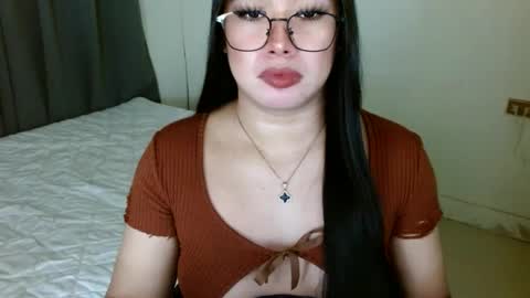 Snapshot of jewel_28 chatting on December 19, 2024, 11:46 pm Jewel online show from December 19, 2024, 11:46 pm