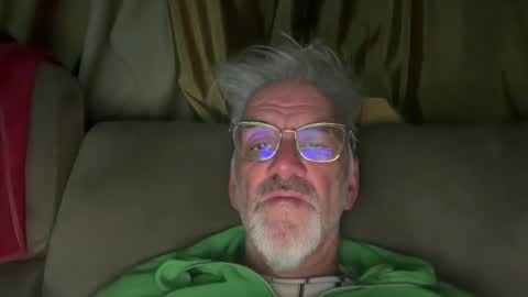 jewlronny online show from December 18, 2024, 10:02 pm