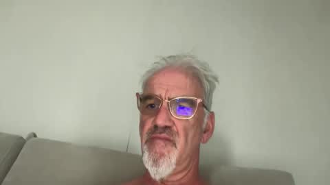 jewlronny online show from November 14, 2025, 12:59 pm