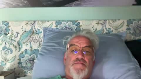 jewlronny online show from August 3, 2026, 6:12 am
