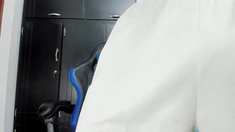 Snapshot of jey_cox23 chatting on September 16, 2025, 12:06 pm jey cox online show from September 16, 2025, 12:06 pm