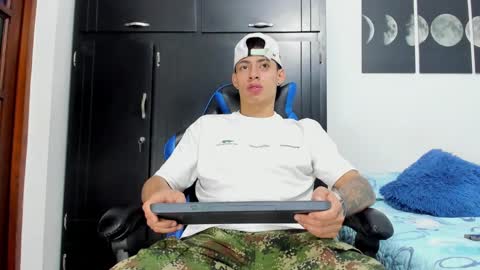 Snapshot of jey_cox23 chatting on September 18, 2025, 12:29 pm jey cox online show from September 18, 2025, 12:29 pm