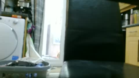 Snapshot of jez619 chatting on October 10, 2025, 11:20 am jez619 online show from October 10, 2025, 11:20 am