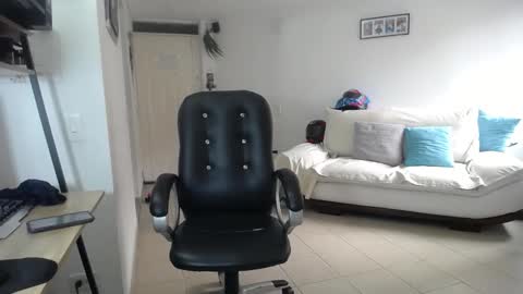 Camila online show from March 17, 2026, 3:04 pm