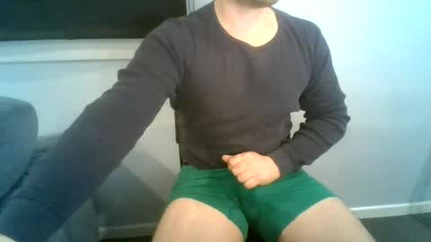 Snapshot of jezz045 chatting on June 18, 2026, 3:29 am jezz045 online show from June 18, 2026, 3:29 am