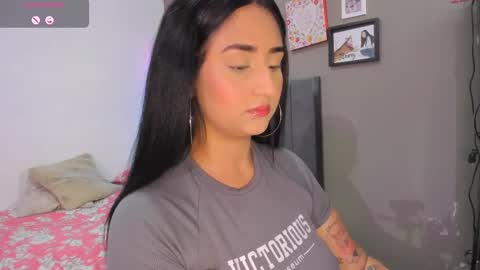 Snapshot of jhacky_sweet chatting on March 11, 2025, 10:31 pm jhackelin My independent account online show from March 11, 2025, 10:31 pm