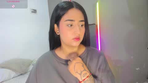 Snapshot of jhacky_sweet chatting on November 2, 2025, 10:39 am jhackelin My independent account online show from November 2, 2025, 10:39 am