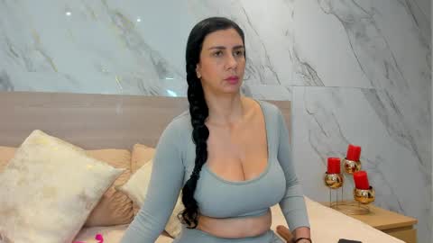 jhasly online show from June 8, 2026, 12:05 pm