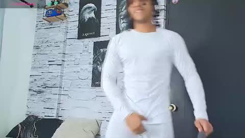 Snapshot of jhay_wheeler777 chatting on June 19, 2026, 3:11 am jhay_wheeler777 online show from June 19, 2026, 3:11 am