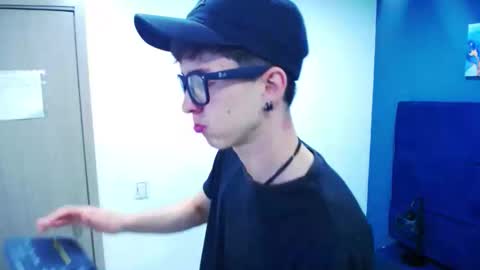 Jheampiero online show from September 23, 2025, 1:58 pm