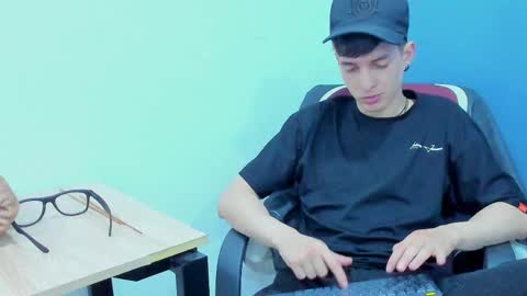 Jheampiero online show from December 4, 2025, 1:09 pm