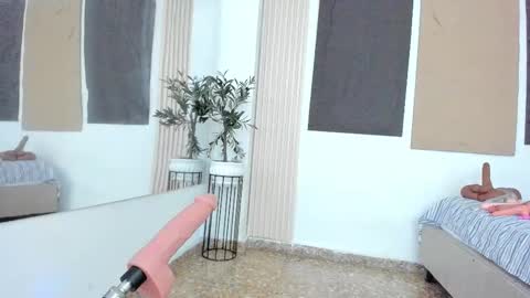 jheremy_wen online show from September 9, 2025, 7:24 pm