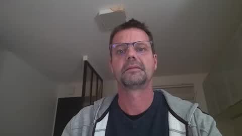 jhmec44000 online show from April 19, 2026, 8:55 pm