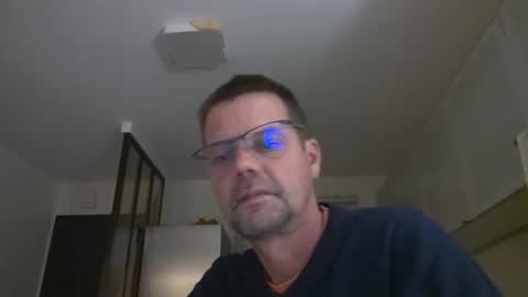 jhmec44000 online show from June 3, 2026, 9:09 pm