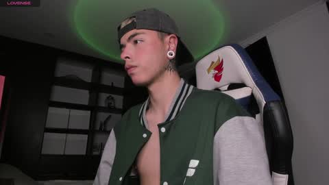 Morghan online show from December 15, 2024, 11:31 pm