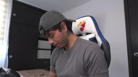 Snapshot of jhn_morghan chatting on May 5, 2026, 4:04 pm Morghan online show from May 5, 2026, 4:04 pm
