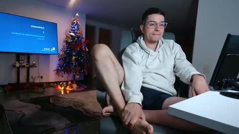 Jhoan Saenz online show from November 28, 2025, 4:37 am