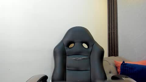 Snapshot of jhoanaduran_ chatting on October 21, 2025, 9:59 pm Jhoana online show from October 21, 2025, 9:59 pm