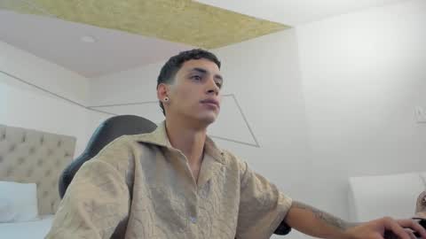 Snapshot of jhoanleandro chatting on September 18, 2025, 3:52 am jhoanleandro online show from September 18, 2025, 3:52 am