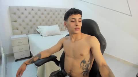 Snapshot of jhoanleandro chatting on October 23, 2025, 4:34 am jhoanleandro online show from October 23, 2025, 4:34 am