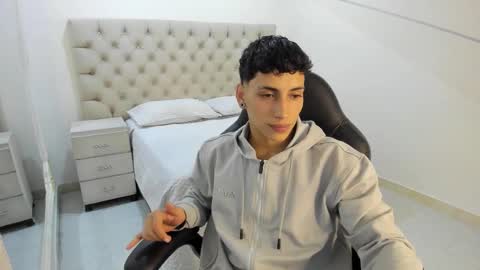 Snapshot of jhoanleandro chatting on November 15, 2025, 4:54 am jhoanleandro online show from November 15, 2025, 4:54 am