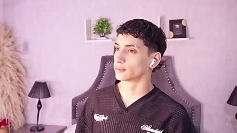 jhoanleandro online show from May 1, 2026, 10:03 pm