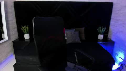 Snapshot of jhon_bear02 chatting on June 3, 2026, 11:13 am John Bear.... online show from June 3, 2026, 11:13 am