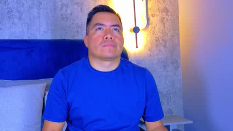 Snapshot of jhonatan_morales_s chatting on December 17, 2025, 1:44 am jhonatan_morales_s online show from December 17, 2025, 1:44 am