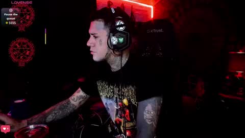 jhonny_ackerman online show from September 16, 2025, 7:09 am