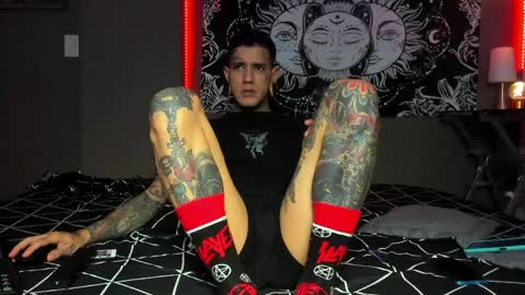 jhonny_ackerman online show from April 3, 2026, 1:25 am