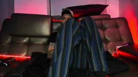 jhonny_ackerman online show from June 15, 2026, 5:20 am