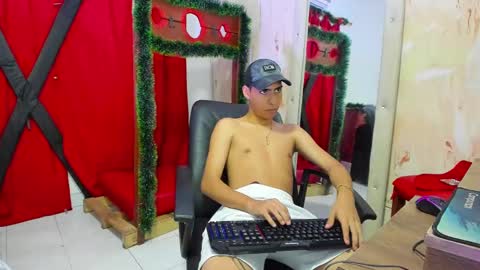 Snapshot of jhonny_latinboy chatting on January 16, 2025, 5:00 am Jhonny online show from January 16, 2025, 5:00 am