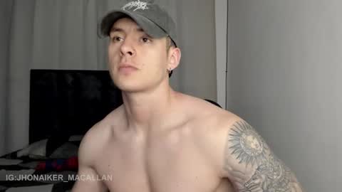 Jhonaiker online show from March 17, 2026, 1:54 am