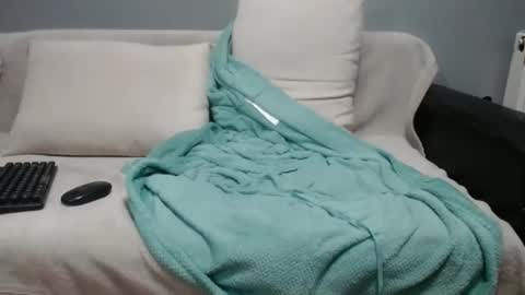 jhonnyboyx online show from January 4, 2025, 5:05 am