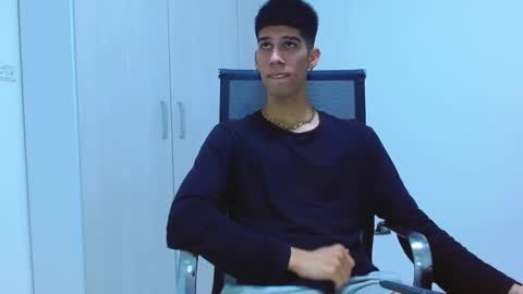 Snapshot of jhony_sex3 chatting on September 27, 2025, 2:38 am jhony_sex3 online show from September 27, 2025, 2:38 am