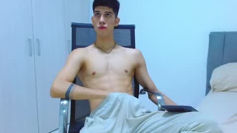 Snapshot of jhony_sex3 chatting on October 9, 2025, 4:54 am jhony_sex3 online show from October 9, 2025, 4:54 am