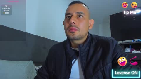 Jhony Alzate online show from February 3, 2025, 1:30 am