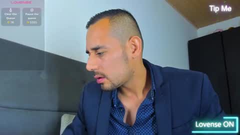 Jhony Alzate online show from October 4, 2025, 4:43 am