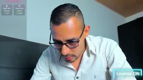 Jhony Alzate online show from March 10, 2026, 2:49 am