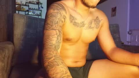 Snapshot of jhonylatin_ chatting on March 10, 2026, 1:32 am Jhony online show from March 10, 2026, 1:32 am