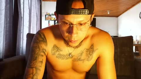 Snapshot of jhonylatin_ chatting on May 12, 2026, 9:12 pm Jhony online show from May 12, 2026, 9:12 pm