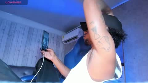 Snapshot of jhonymiller chatting on May 5, 2026, 8:50 pm jhonymiller online show from May 5, 2026, 8:50 pm