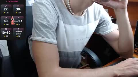 Snapshot of jhosuamoore2 chatting on October 3, 2025, 4:59 pm jhosuamoore2 online show from October 3, 2025, 4:59 pm