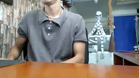 Snapshot of jhosuamoore2 chatting on October 26, 2025, 2:01 pm jhosuamoore2 online show from October 26, 2025, 2:01 pm