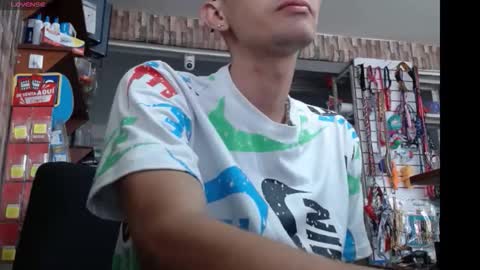 Snapshot of jhosuamoore2 chatting on November 17, 2025, 2:23 pm jhosuamoore2 online show from November 17, 2025, 2:23 pm