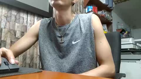 Snapshot of jhosuamoore2 chatting on January 13, 2026, 11:32 pm jhosuamoore2 online show from January 13, 2026, 11:32 pm