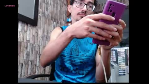 Snapshot of jhosuamoore2 chatting on May 31, 2026, 11:28 am jhosuamoore2 online show from May 31, 2026, 11:28 am